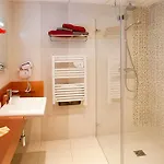 Отель La Chaumiere Кийан