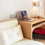 La Chaumiere 3* Кийан