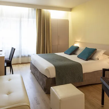 Hotel La Chaumiere Quillan