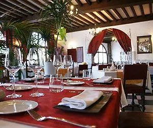La Chaumiere ホテル