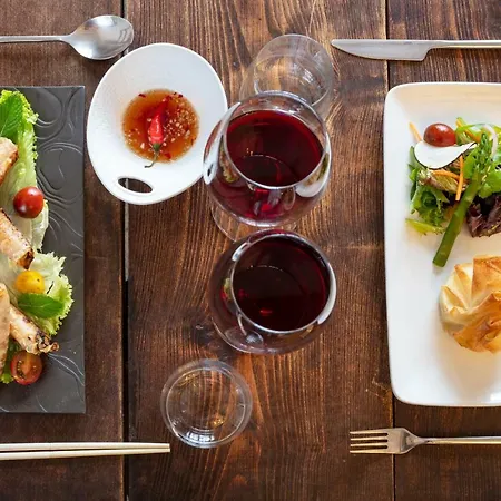 La Chaumiere فندق