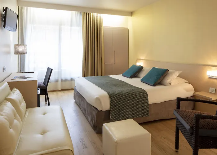 Hotel La Chaumiere Quillan